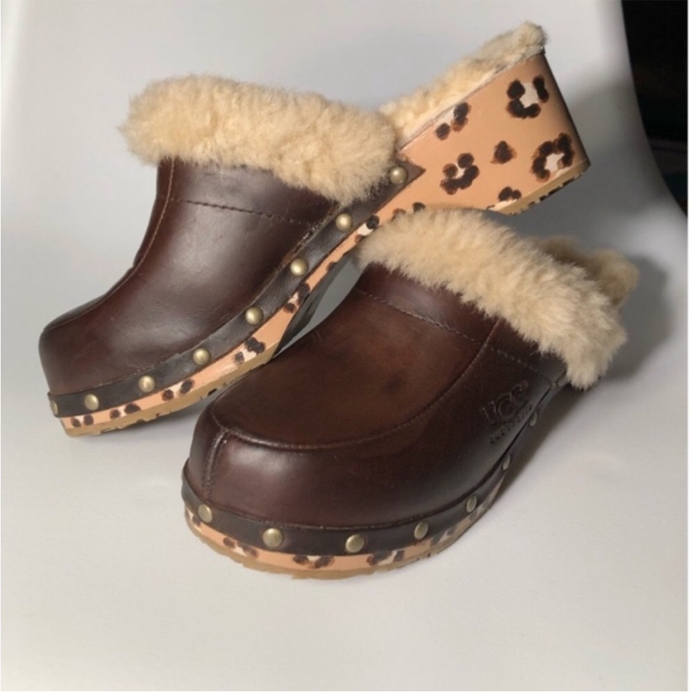 Vintage UGG Australia Brown Leather Shearling Leopard Wood Clogs Woman’s size 6
